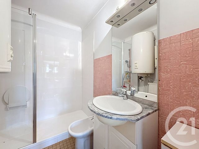 Appartement à vendre - 3 pièces - 57.11 m2 - COLOMBES - 92 - ILE-DE-FRANCE - Century 21 Beaurepaire