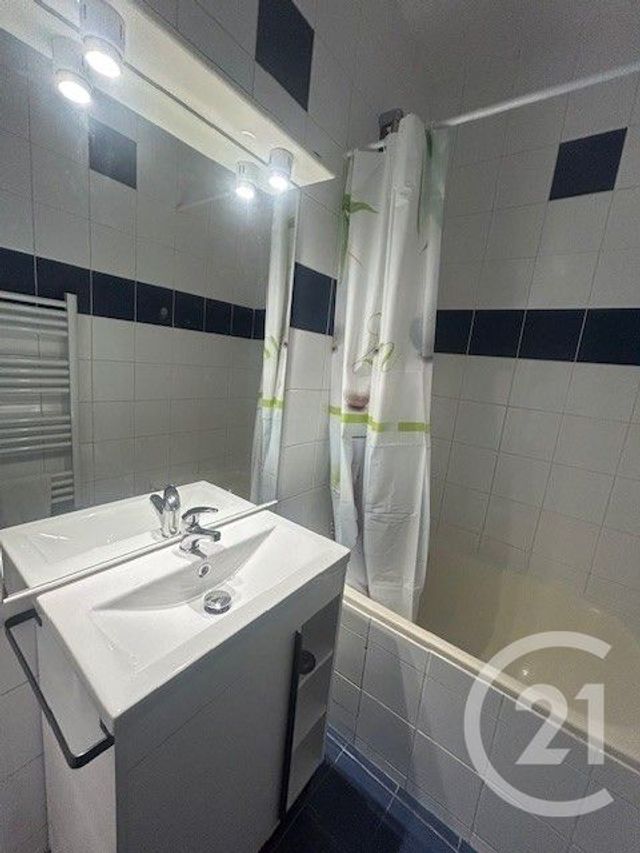 Appartement F2 à louer - 2 pièces - 38.0 m2 - COLOMBES - 92 - ILE-DE-FRANCE - Century 21 Beaurepaire