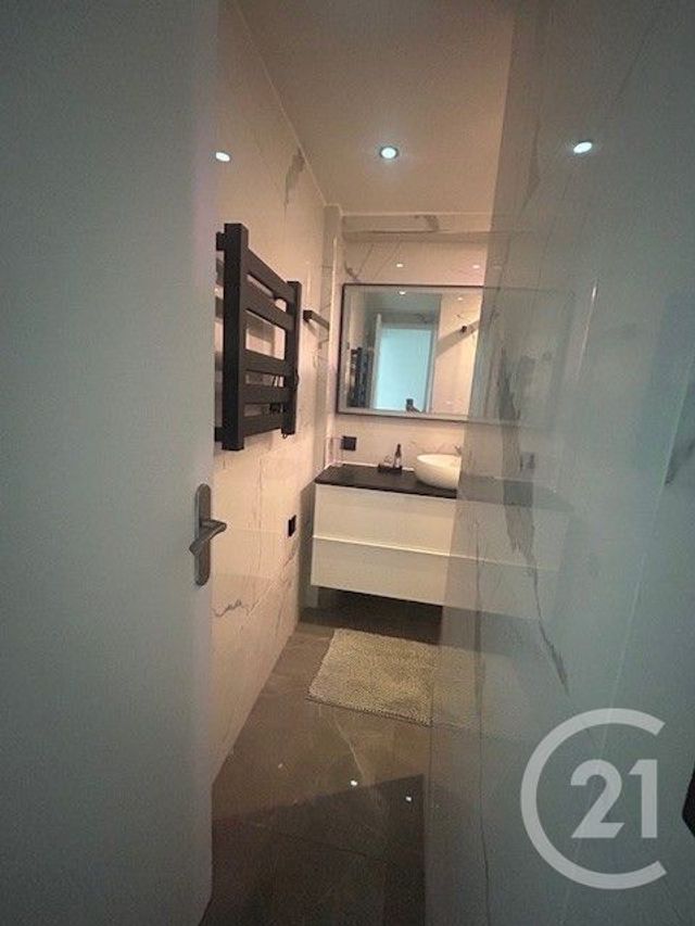 Appartement F3 à louer - 3 pièces - 68.0 m2 - COLOMBES - 92 - ILE-DE-FRANCE - Century 21 Beaurepaire