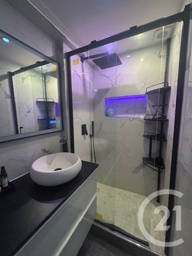 Appartement F3 à louer - 3 pièces - 68.0 m2 - COLOMBES - 92 - ILE-DE-FRANCE - Century 21 Beaurepaire