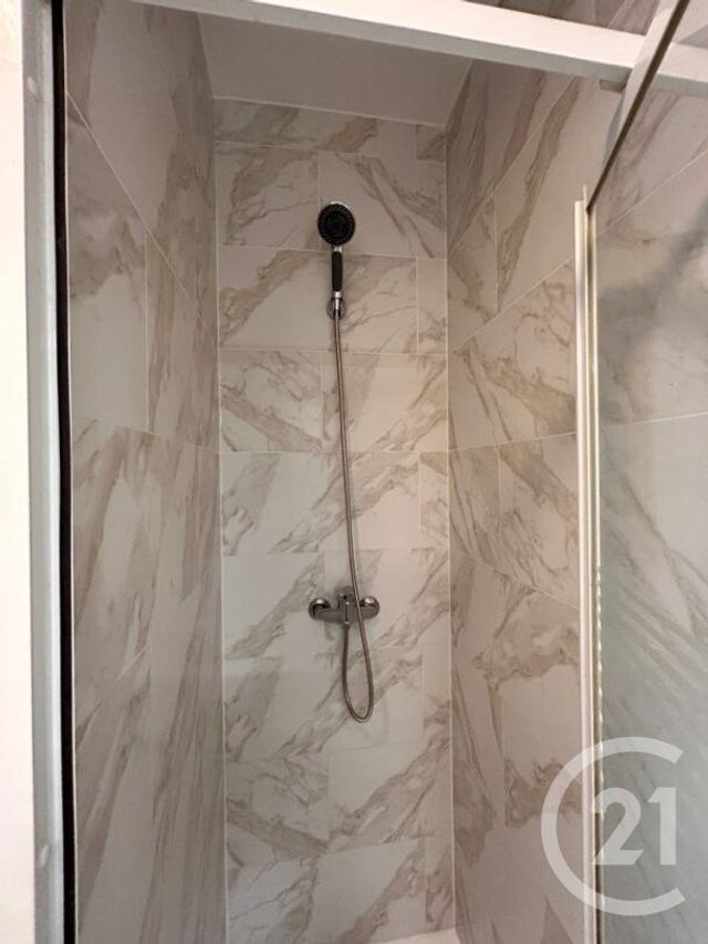 Appartement à louer - 2 pièces - 41.0 m2 - ASNIERES SUR SEINE - 92 - ILE-DE-FRANCE - Century 21 Beaurepaire