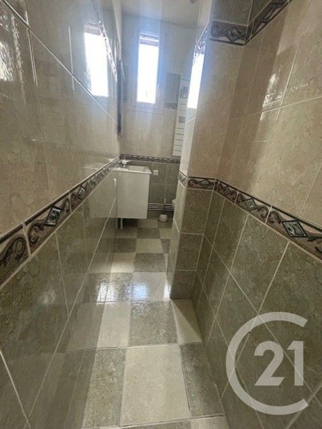 Appartement à louer - 3 pièces - 40.11 m2 - COLOMBES - 92 - ILE-DE-FRANCE - Century 21 Beaurepaire