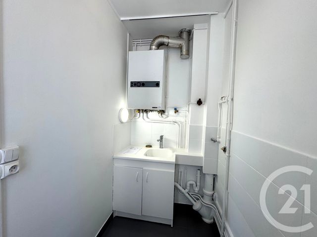 Appartement F2 à louer - 2 pièces - 35.82 m2 - NANTERRE - 92 - ILE-DE-FRANCE - Century 21 Beaurepaire