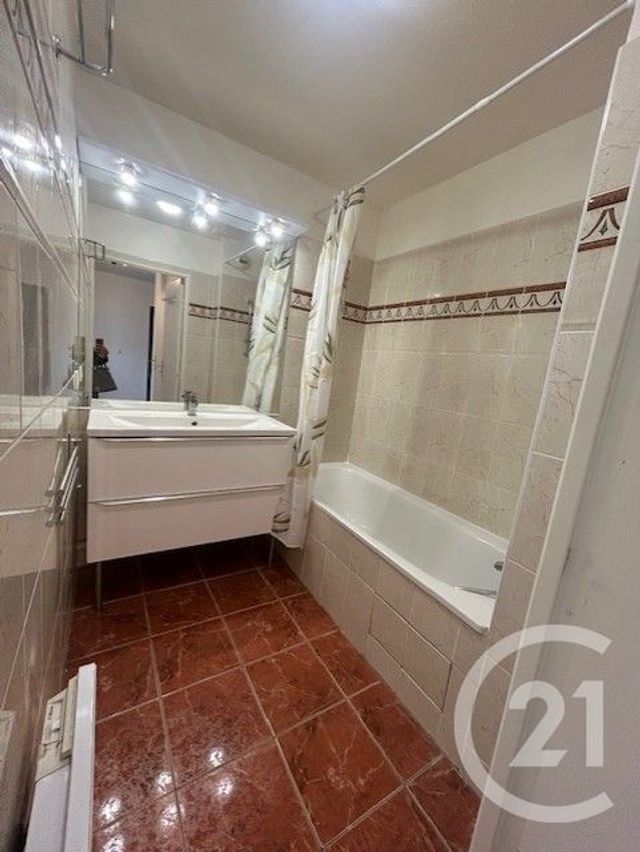 Appartement à louer - 2 pièces - 49.0 m2 - ASNIERES SUR SEINE - 92 - ILE-DE-FRANCE - Century 21 Beaurepaire