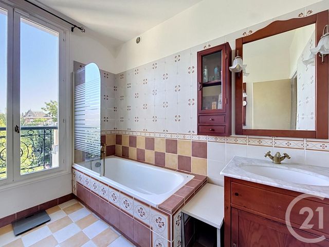 maison à vendre - 8 pièces - 139.28 m2 - COLOMBES - 92 - ILE-DE-FRANCE - Century 21 Beaurepaire