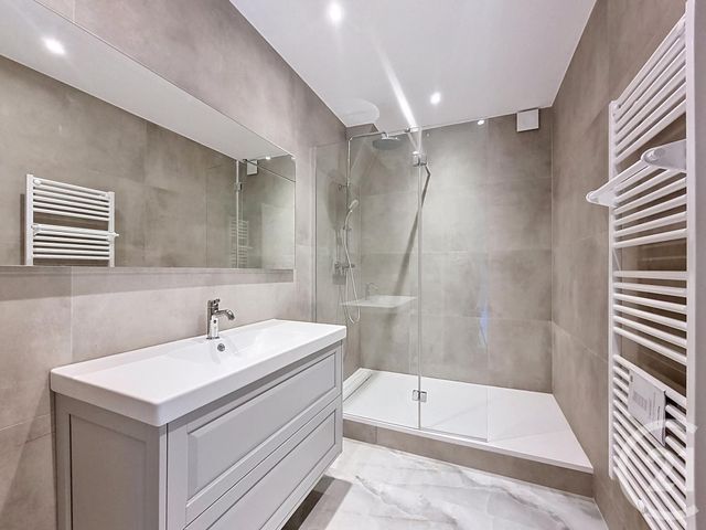 Appartement F3 à vendre - 3 pièces - 65.64 m2 - LA GARENNE COLOMBES - 92 - ILE-DE-FRANCE - Century 21 Beaurepaire