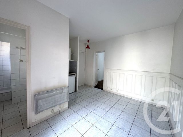 Appartement F2 à louer - 2 pièces - 26.75 m2 - PUTEAUX - 92 - ILE-DE-FRANCE - Century 21 Beaurepaire