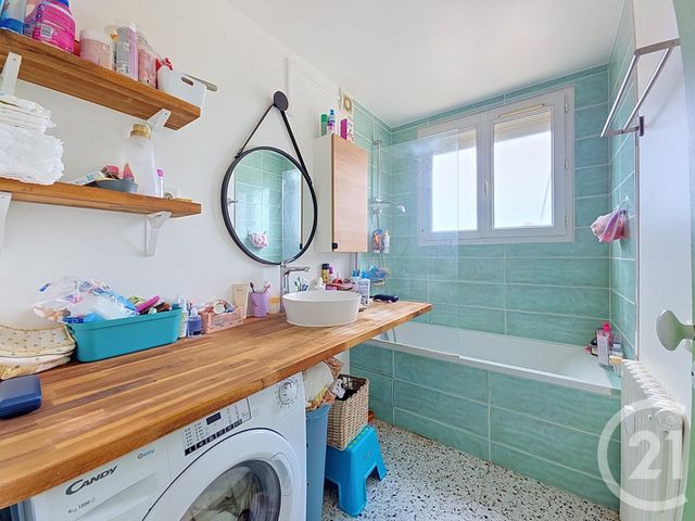 Appartement F3 à vendre - 3 pièces - 57.71 m2 - COLOMBES - 92 - ILE-DE-FRANCE - Century 21 Beaurepaire