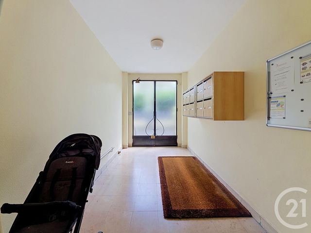 Appartement F3 à vendre - 3 pièces - 57.71 m2 - COLOMBES - 92 - ILE-DE-FRANCE - Century 21 Beaurepaire