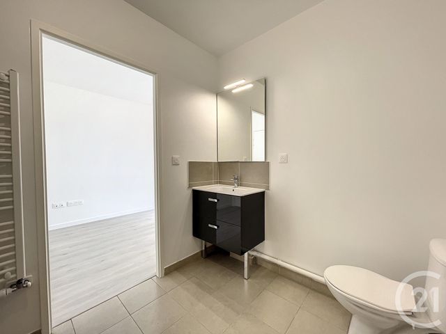 Appartement F1 à louer - 1 pièce - 29.1 m2 - COLOMBES - 92 - ILE-DE-FRANCE - Century 21 Beaurepaire