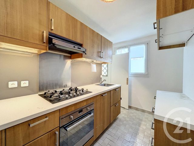 Appartement F4 à louer - 4 pièces - 81.0 m2 - COLOMBES - 92 - ILE-DE-FRANCE - Century 21 Beaurepaire