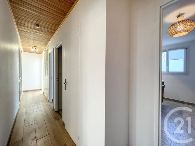 Appartement F4 à louer - 4 pièces - 81.0 m2 - COLOMBES - 92 - ILE-DE-FRANCE - Century 21 Beaurepaire