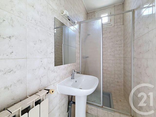 Appartement F2 à vendre - 2 pièces - 32.3 m2 - COLOMBES - 92 - ILE-DE-FRANCE - Century 21 Beaurepaire
