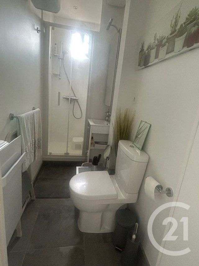 Appartement F1 à louer - 1 pièce - 23.0 m2 - BOIS COLOMBES - 92 - ILE-DE-FRANCE - Century 21 Beaurepaire