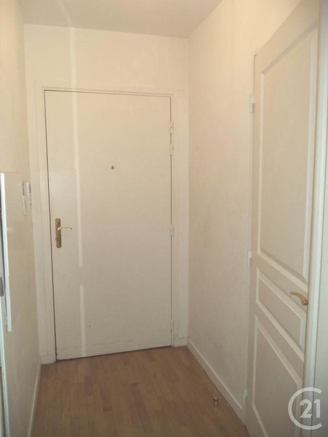 Appartement F2 à louer - 2 pièces - 30.74 m2 - LA GARENNE COLOMBES - 92 - ILE-DE-FRANCE - Century 21 Beaurepaire