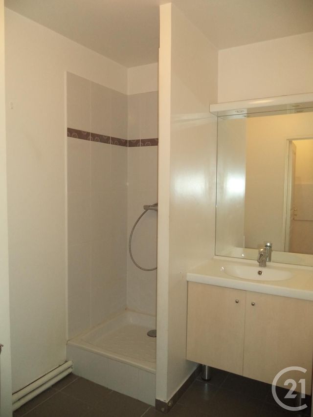 Appartement F2 à louer - 2 pièces - 30.74 m2 - LA GARENNE COLOMBES - 92 - ILE-DE-FRANCE - Century 21 Beaurepaire
