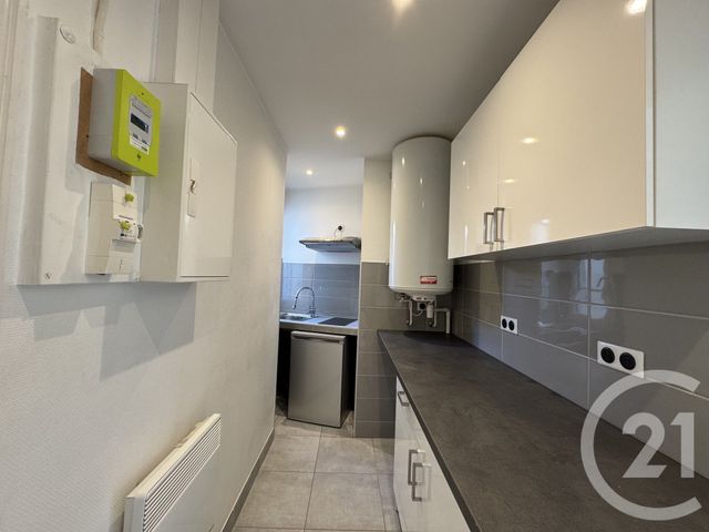 Appartement F2 à louer - 2 pièces - 29.73 m2 - SURESNES - 92 - ILE-DE-FRANCE - Century 21 Beaurepaire