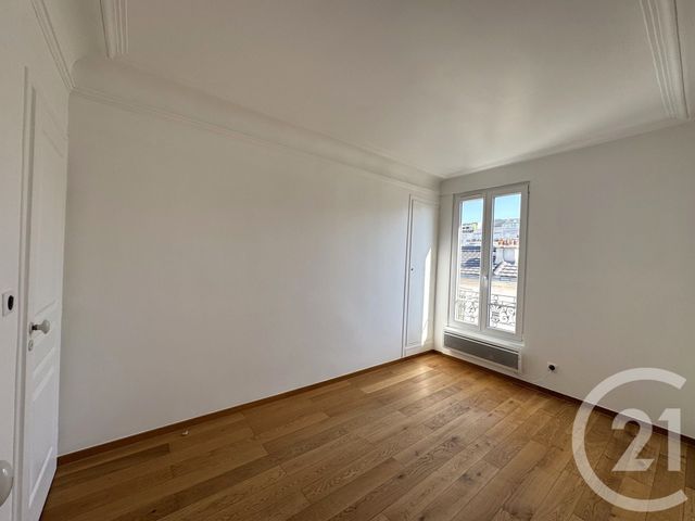 Appartement F2 à louer - 2 pièces - 29.73 m2 - SURESNES - 92 - ILE-DE-FRANCE - Century 21 Beaurepaire