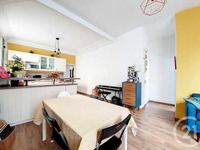 Appartement F2/3 à vendre - 3 pièces - 56.01 m2 - COLOMBES - 92 - ILE-DE-FRANCE - Century 21 Beaurepaire