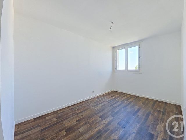 Appartement F3 à vendre - 3 pièces - 56.27 m2 - COLOMBES - 92 - ILE-DE-FRANCE - Century 21 Beaurepaire