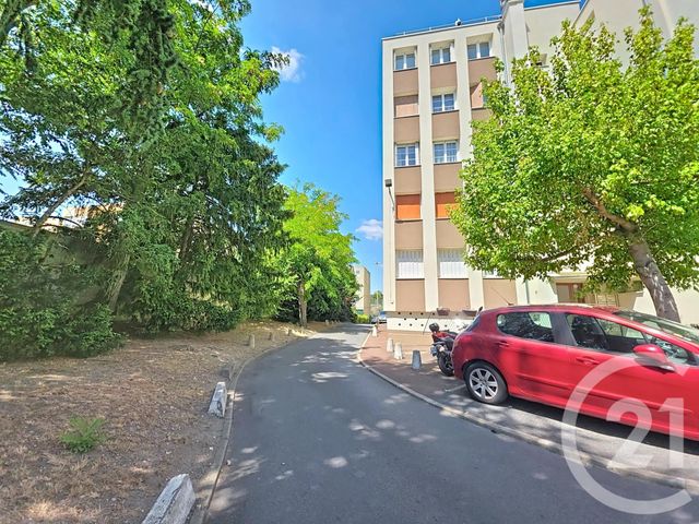 Appartement F3 à vendre - 3 pièces - 56.27 m2 - COLOMBES - 92 - ILE-DE-FRANCE - Century 21 Beaurepaire