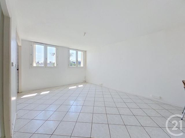 Appartement F3 à vendre - 3 pièces - 56.27 m2 - COLOMBES - 92 - ILE-DE-FRANCE - Century 21 Beaurepaire