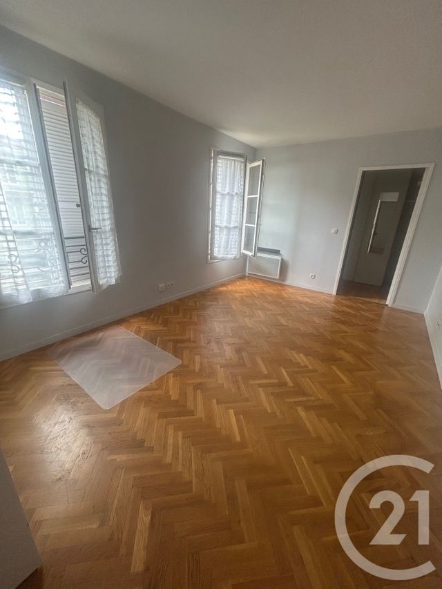 Appartement F1 à louer - 1 pièce - 29.4 m2 - COLOMBES - 92 - ILE-DE-FRANCE - Century 21 Beaurepaire