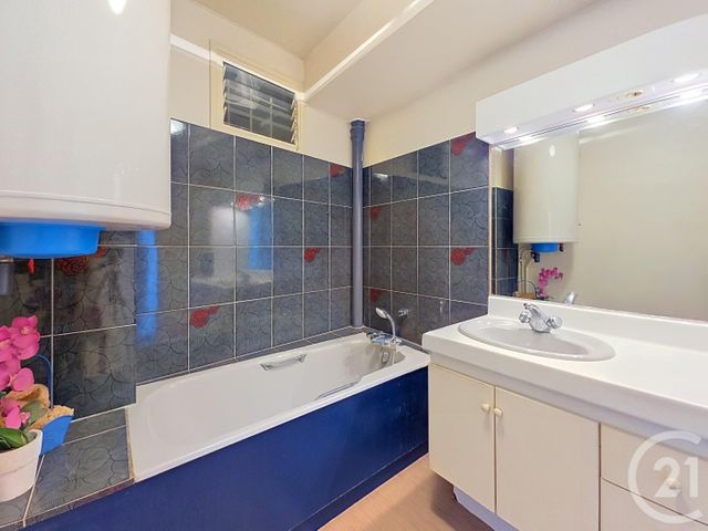 Appartement F2 à vendre - 2 pièces - 53.93 m2 - COLOMBES - 92 - ILE-DE-FRANCE - Century 21 Beaurepaire