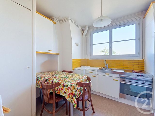 Appartement F2 à vendre - 2 pièces - 53.93 m2 - COLOMBES - 92 - ILE-DE-FRANCE - Century 21 Beaurepaire