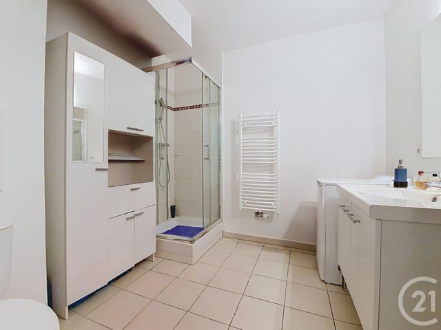 Appartement F3 à vendre - 3 pièces - 58.63 m2 - COLOMBES - 92 - ILE-DE-FRANCE - Century 21 Beaurepaire