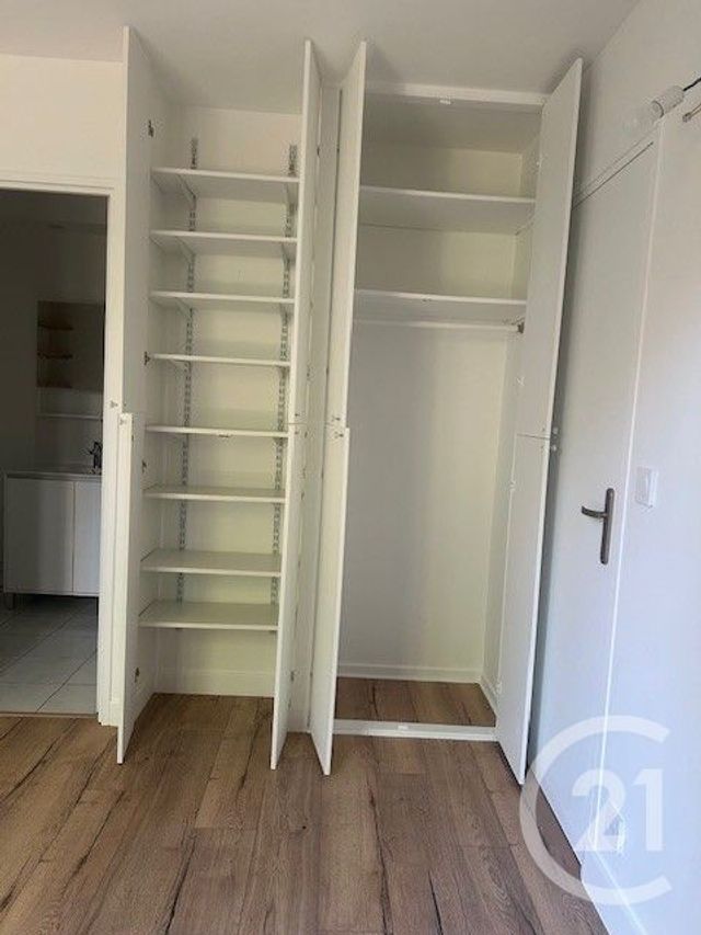 Appartement Studio à louer - 1 pièce - 32.32 m2 - COLOMBES - 92 - ILE-DE-FRANCE - Century 21 Beaurepaire