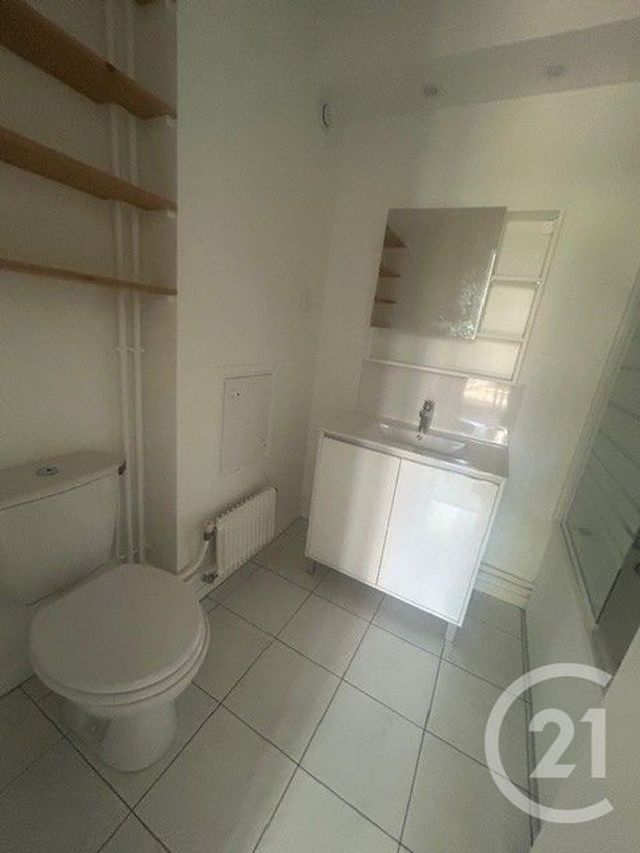 Appartement Studio à louer - 1 pièce - 32.32 m2 - COLOMBES - 92 - ILE-DE-FRANCE - Century 21 Beaurepaire