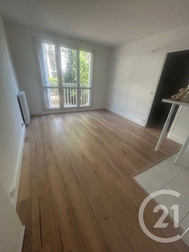 Appartement Studio à louer - 1 pièce - 32.32 m2 - COLOMBES - 92 - ILE-DE-FRANCE - Century 21 Beaurepaire