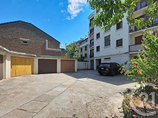 Appartement F2/3 à vendre - 3 pièces - 54.62 m2 - COLOMBES - 92 - ILE-DE-FRANCE - Century 21 Beaurepaire