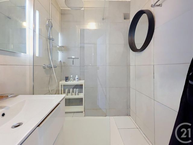 Appartement F2/3 à vendre - 3 pièces - 54.62 m2 - COLOMBES - 92 - ILE-DE-FRANCE - Century 21 Beaurepaire