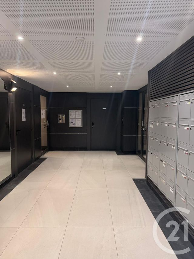 Appartement à louer - 2 pièces - 42.0 m2 - COLOMBES - 92 - ILE-DE-FRANCE - Century 21 Beaurepaire