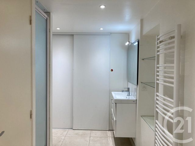 Appartement F2 à louer - 2 pièces - 34.45 m2 - SURESNES - 92 - ILE-DE-FRANCE - Century 21 Beaurepaire