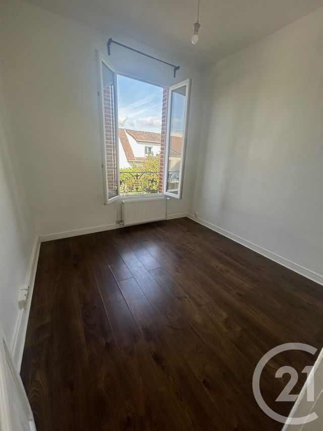 Appartement à louer - 4 pièces - 74.0 m2 - COLOMBES - 92 - ILE-DE-FRANCE - Century 21 Beaurepaire