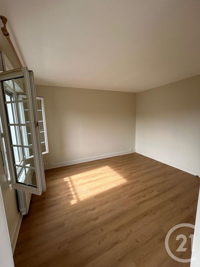 Appartement F1 à louer - 1 pièce - 24.0 m2 - ASNIERES SUR SEINE - 92 - ILE-DE-FRANCE - Century 21 Beaurepaire