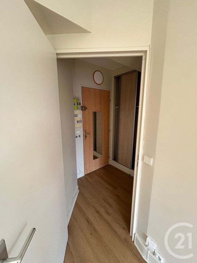 Appartement F1 à louer - 1 pièce - 24.0 m2 - ASNIERES SUR SEINE - 92 - ILE-DE-FRANCE - Century 21 Beaurepaire