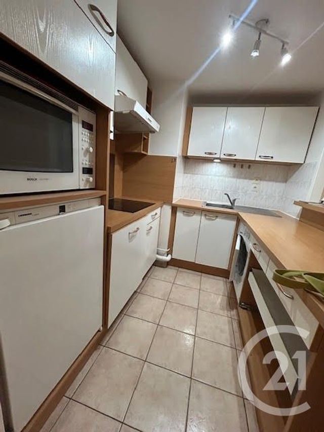 Appartement F2 à louer - 2 pièces - 45.0 m2 - ASNIERES SUR SEINE - 92 - ILE-DE-FRANCE - Century 21 Beaurepaire