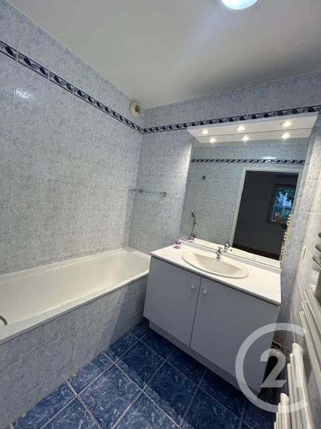 Appartement F2 à louer - 2 pièces - 45.0 m2 - ASNIERES SUR SEINE - 92 - ILE-DE-FRANCE - Century 21 Beaurepaire