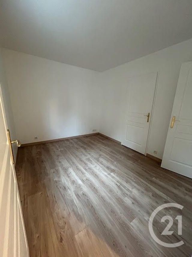 Appartement F2 à louer - 2 pièces - 45.0 m2 - ASNIERES SUR SEINE - 92 - ILE-DE-FRANCE - Century 21 Beaurepaire