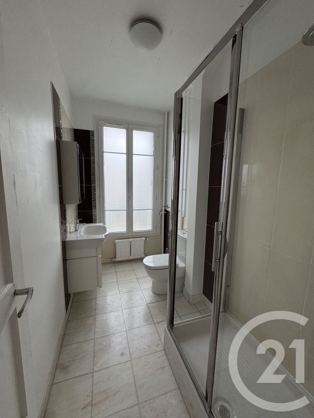 Appartement F3 à louer - 3 pièces - 62.4 m2 - ASNIERES SUR SEINE - 92 - ILE-DE-FRANCE - Century 21 Beaurepaire